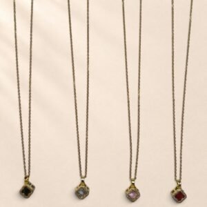 Collier Lucia – petit pendentif géométrique – Image 4