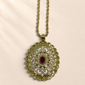 Collier Roxane – médaillon et pierre rouge – Image 3
