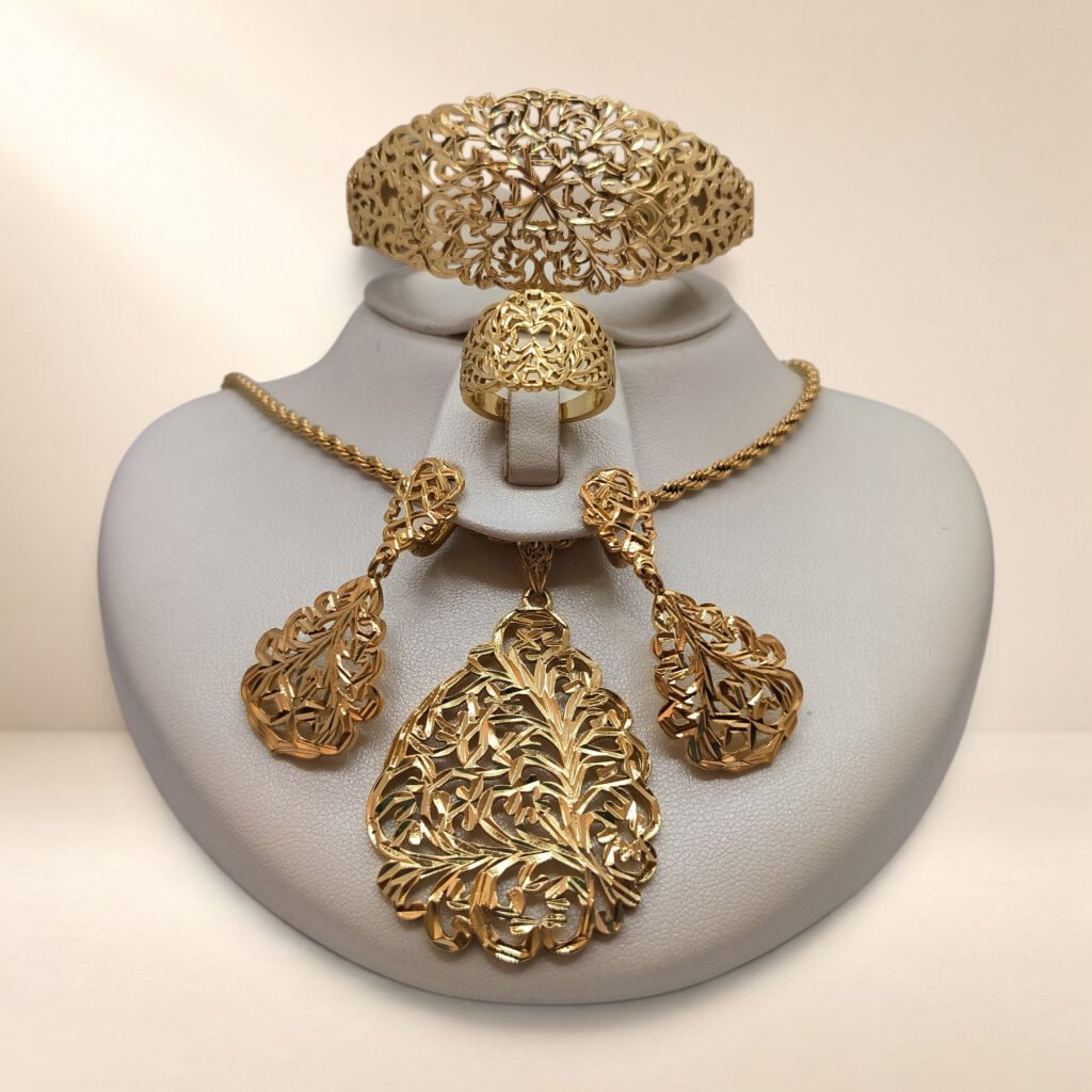 Parure Calista – motifs feuillagés